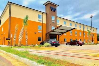 Days Inn & Suites by Wyndham Horn Lake / Graceland Area