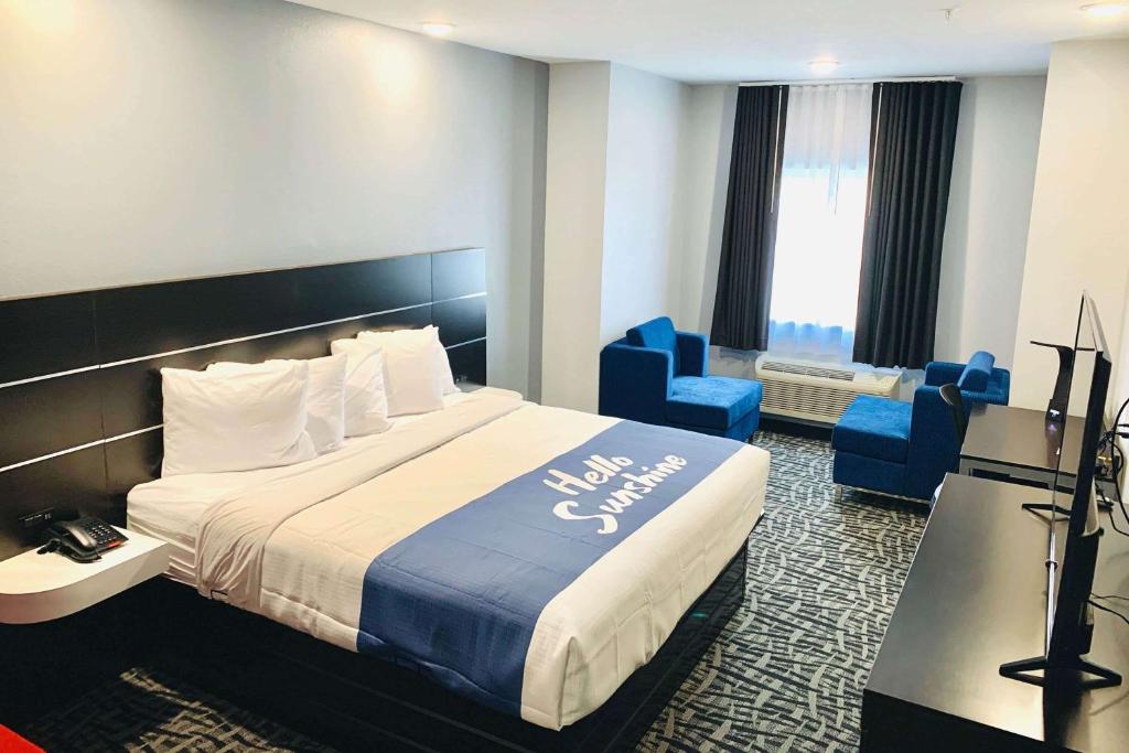 Days Inn & Suites by Wyndham Horn Lake / Graceland Area - image 2