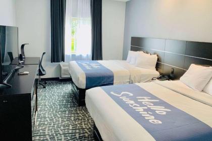 Days Inn & Suites by Wyndham Horn Lake / Graceland Area - image 3