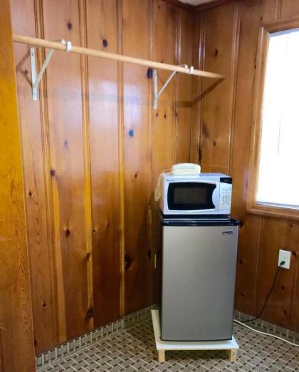 Horse Cave Motel - image 11