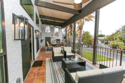 Luxury Spanish Style Home Walking Steps to HSB Resort - image 14