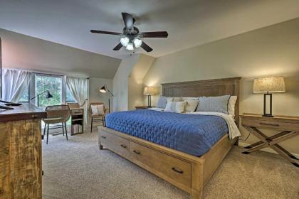 Modern Townhome with Patio Next Door to Resort - image 14