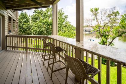 Lakeside Family Condo Near Horseshoe Bay Resort - image 6
