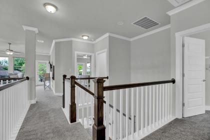 Stunning Luxury Lake Home with Waterfront & Dock! - image 15