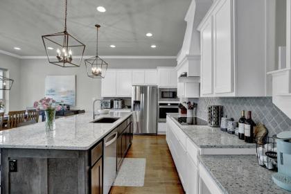 Stunning Luxury Lake Home with Waterfront & Dock! - image 7