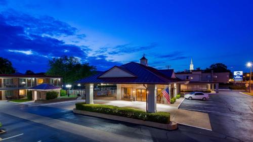 Best Western Winners Circle - main image