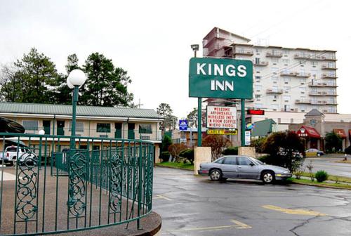 Kings Inn Hot Springs - main image