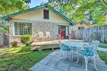Hot Springs Home with Hot Tub 2 Mi to National Park
