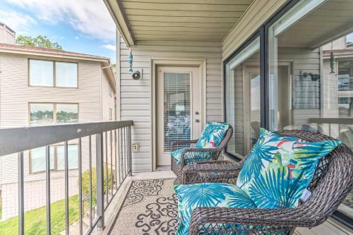 Hamiltons To-Do at the Lake Condo with Pool Access - image 2