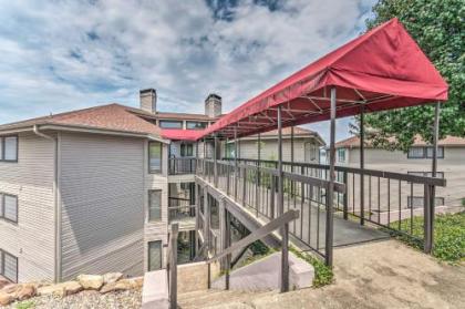Hamiltons To-Do at the Lake Condo with Pool Access - image 4