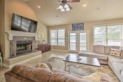 Spacious Lake Hamilton Home with Private Dock!