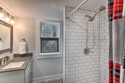 Hot Springs Home with Fire Pit and Deck Walk to the AT! - image 4