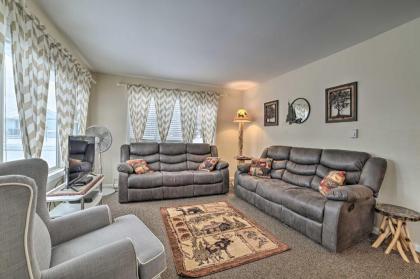 Cozy Houghton Lake Heights Cottage with Private Yard - image 2