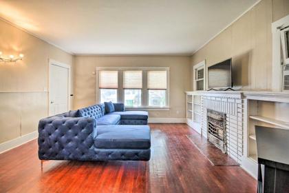 Pet Friendly Houston Home Less than 2 mi to Downtown Texas