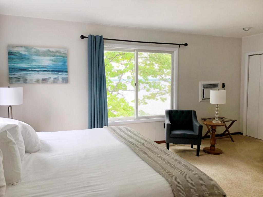 Churchill Pointe Inn - image 6