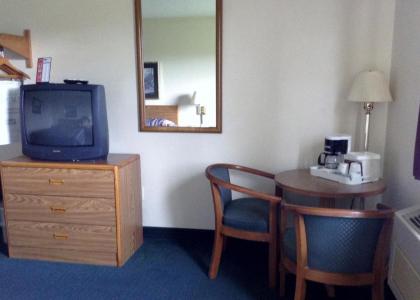 Travelodge by Wyndham Hudsonville - image 14