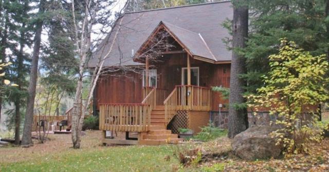 Riverfront Hungry Horse House - Large Deck and Canoe - main image
