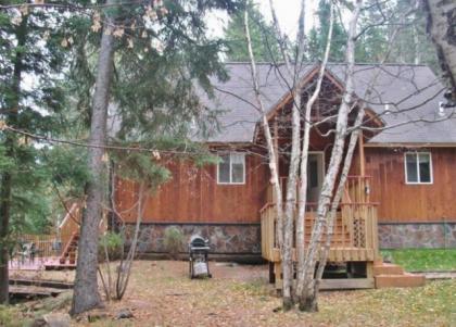 Riverfront Hungry Horse House - Large Deck and Canoe - image 4