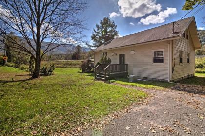 Hunter Hideaway with Yard and Deck 3 Mi to Ski Slopes - image 10