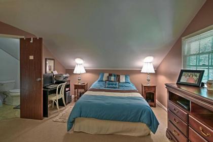 Hunter Hideaway with Yard and Deck 3 Mi to Ski Slopes - image 5
