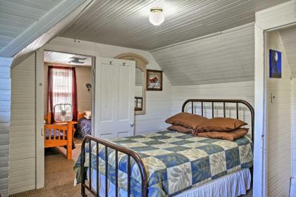 Hunter Home with Fire Pit and Yard On Main Street! - image 12