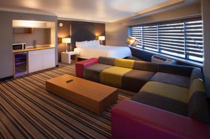 Hotel Huntington Beach - image 12