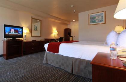 Best Western Surf City - image 12