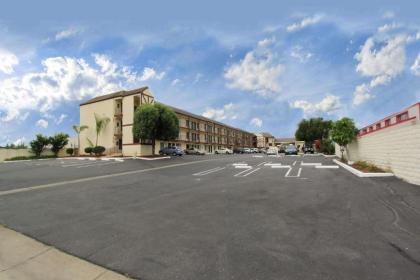 Best Western Surf City - image 2