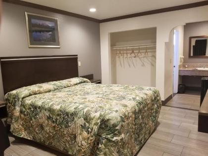 Starlight Inn Huntington Beach - image 8