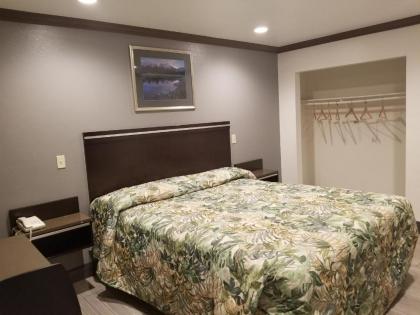 Starlight Inn Huntington Beach - image 9