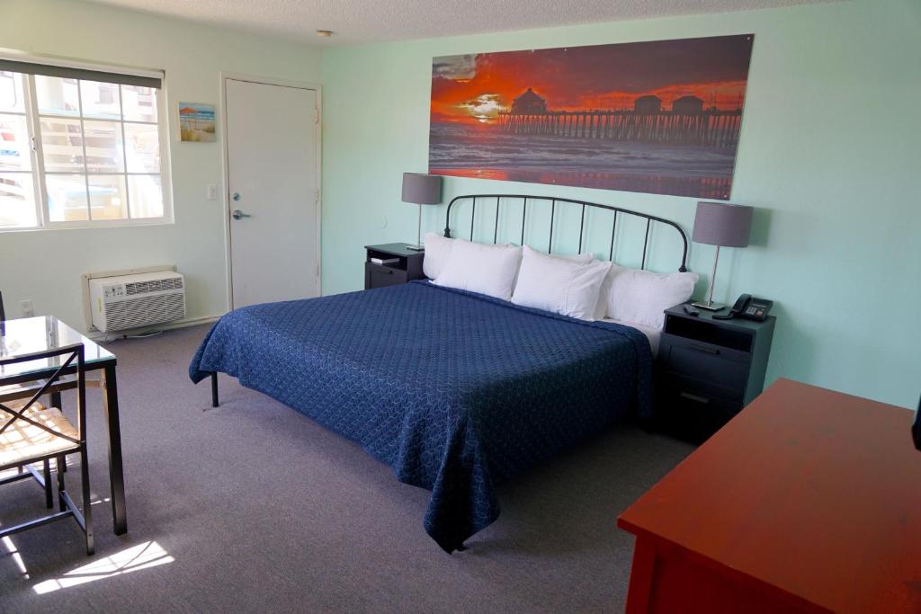Huntington Surf Inn - image 4