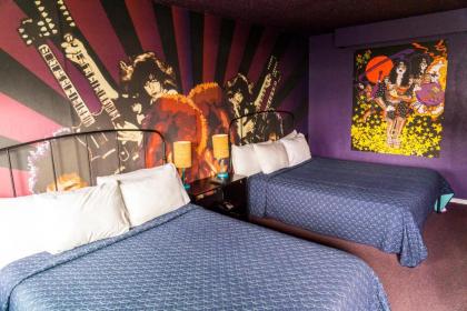Huntington Surf Inn - image 8
