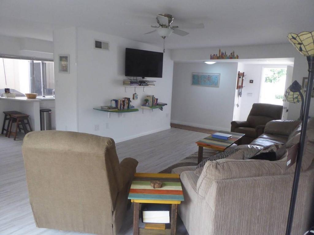237 - 1 Story Townhouse - image 5
