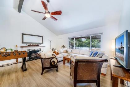 unit 3 Newly remodeled great location - image 3