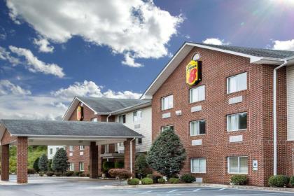 Super 8 by Wyndham Huntington WV West Virginia