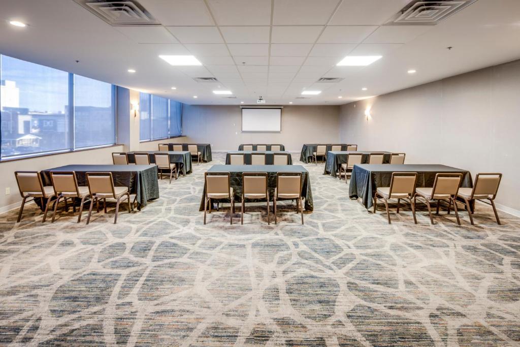 DoubleTree by Hilton Huntington WV - image 6