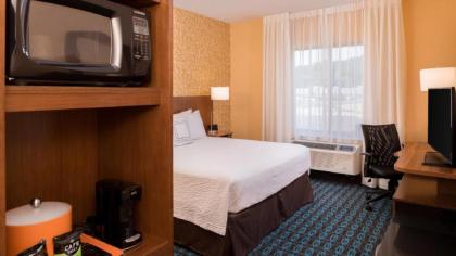 Fairfield Inn & Suites by Marriott Huntington - image 15