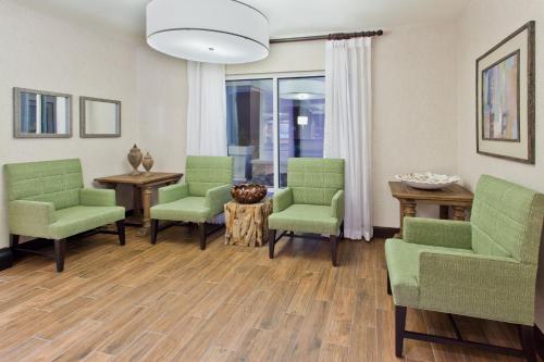 Holiday Inn Express Hotel & Suites Huntsville West - Research Park an IHG Hotel - image 5