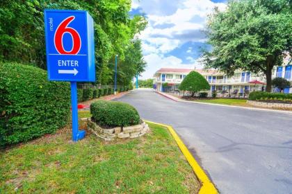 Motel 6-Huntsville TX - image 14