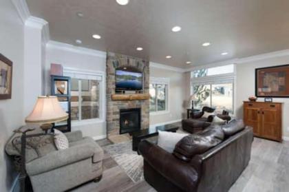 4 Bedroom Luxury Huntsville Utah Vacation Rental   10 mins From Snowbasin LS 43 Huntsville Utah