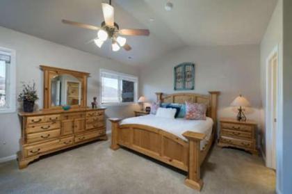 2 Bedroom Luxury Condo near Pineview and Snowbasin - Sleeps 4 LS 43A - image 7