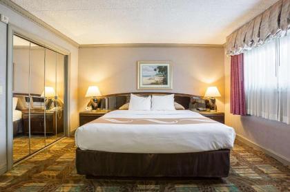 Quality Inn Hurricane Mills - image 11