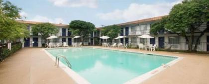 Americas Best Value Inn-Ft. Worth/Hurst - image 2
