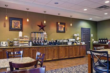 La Quinta by Wyndham Fort Worth NE Mall - image 2