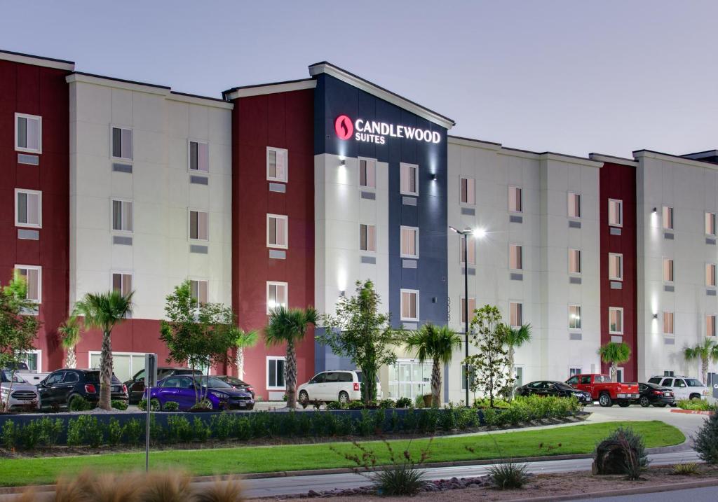 Candlewood Suites DFW West - Hurst an IHG Hotel - main image