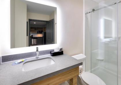 Candlewood Suites DFW West - Hurst an IHG Hotel - image 12