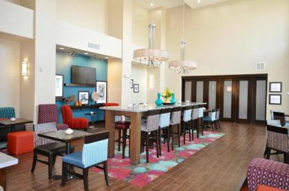 Hampton Inn and Suites Hutto - image 12