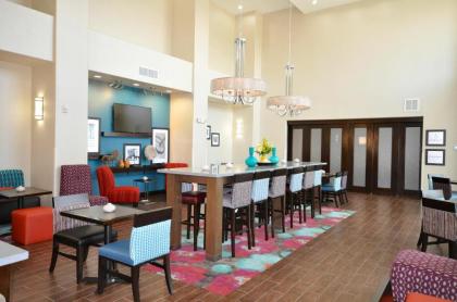 Hampton Inn and Suites Hutto - image 12