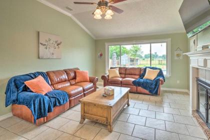 Modern Home with Private Yard 30 Mi to Austin - image 8