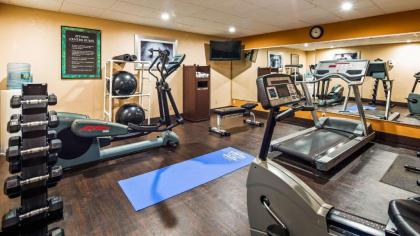 Best Western Cape Cod Hotel - image 9